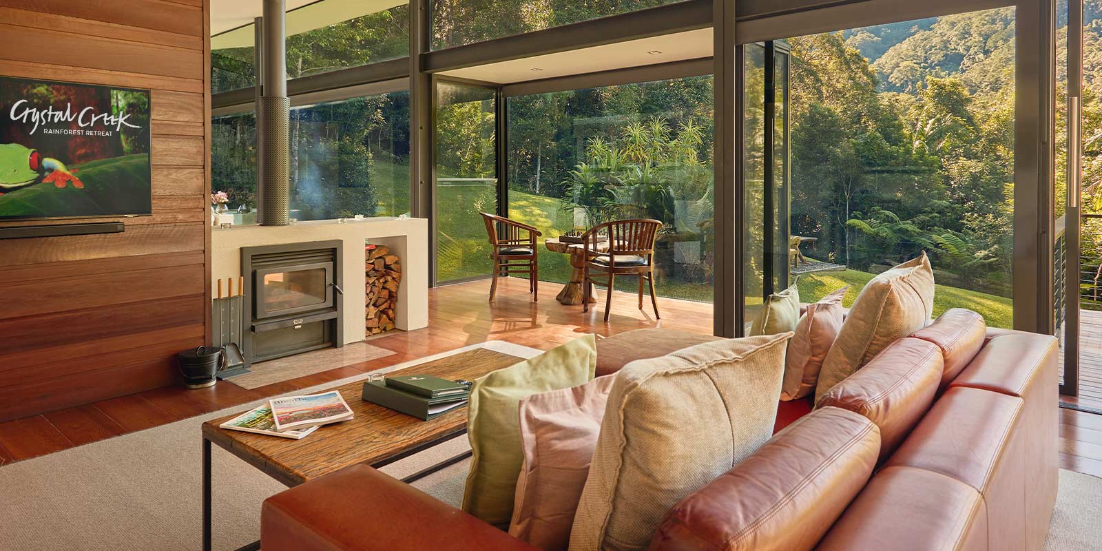 1600×800-Luxury-Mountain-View-Lodge-luxury-in-the-rainforest